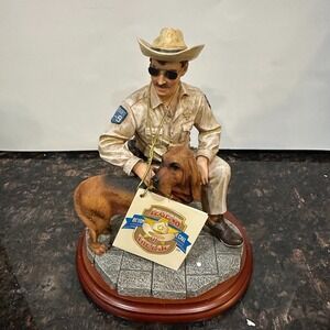 VTG Vanmark Legends of the Law Sheriff K9 Figurine Bloodhound 1st Ed RETIRED NIB